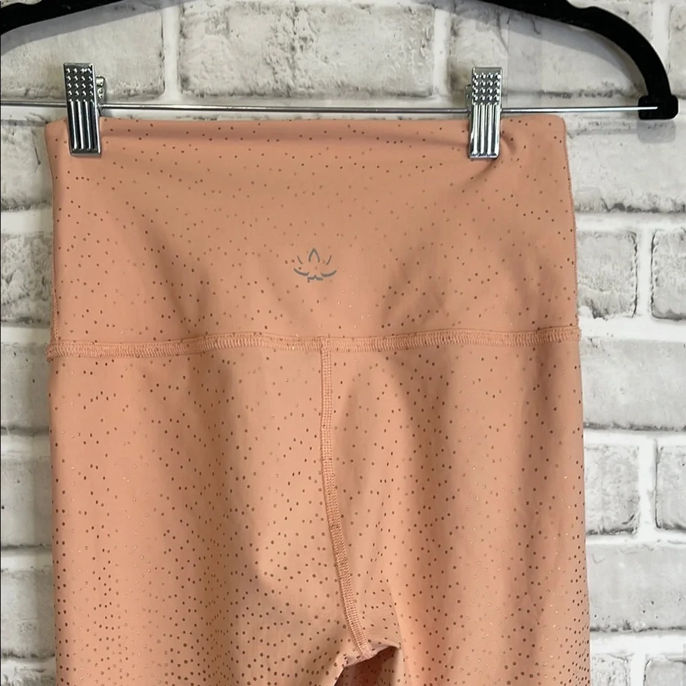 Beyond Yoga Pink with Gold Dots High-Rise Leggings Size S - Picture 7 of 9